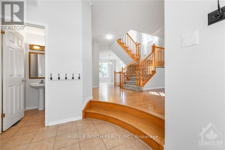 Property Photo:  2370 Le Ruisseau Circle  ON K1W 1K8 