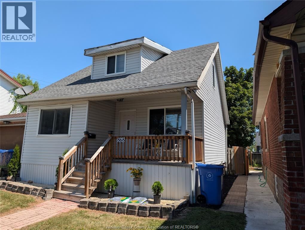Property Photo: 868 Elm ON N9A 5H3