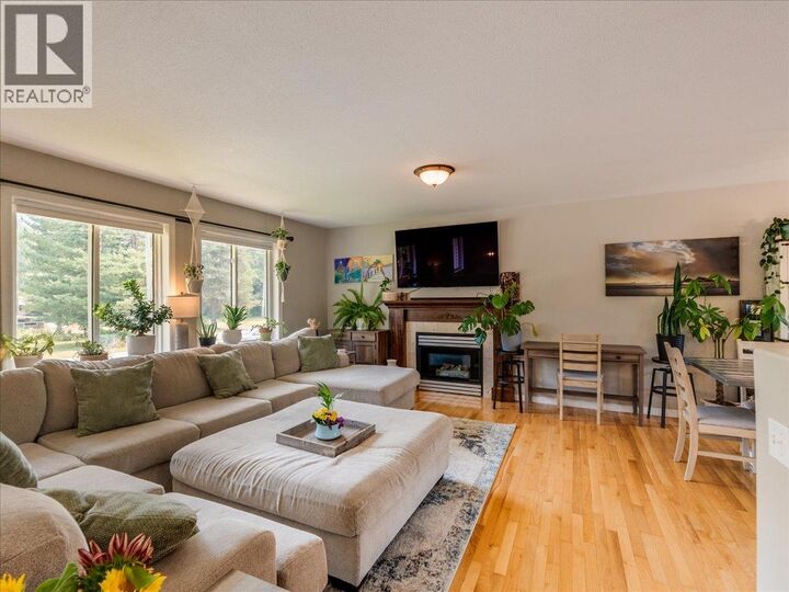 Property Photo: 1328 Glendale Avenue BC V0G 1Z0