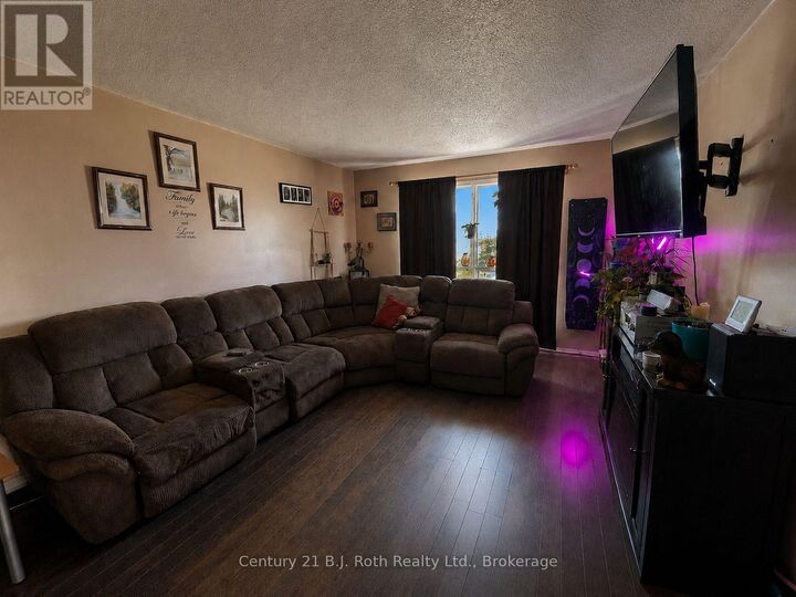 Property Photo:  59 Therrien Court  ON L9M 1P6 