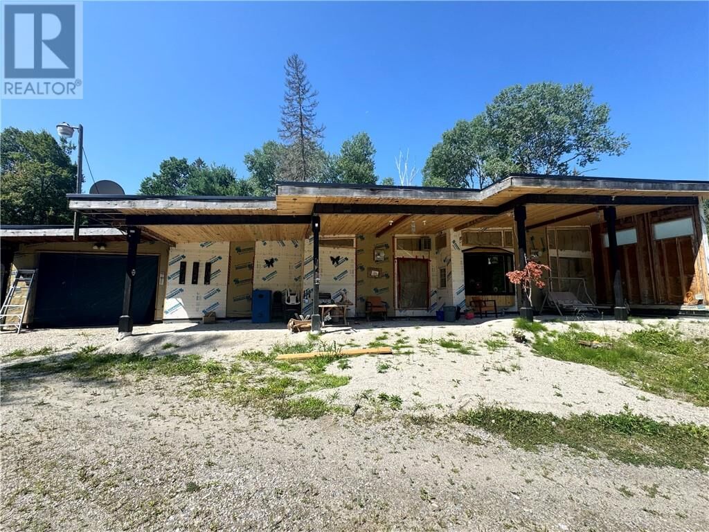 Property Photo:  162 Lee Valley Road  ON P0P 1P0 