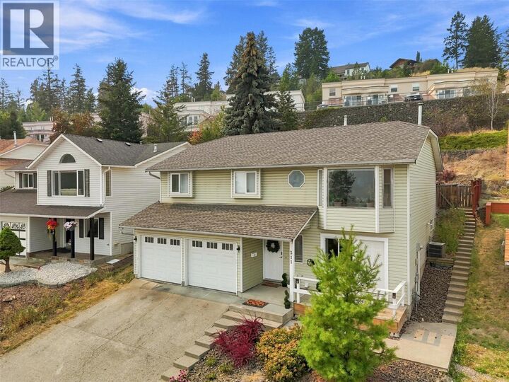 Property Photo: 311 Gleneagles Drive BC V2E 1Z5