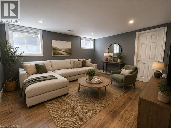 Property Photo:  207 Mount Albion Road  ON L8K 6K1 