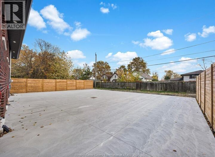 Property Photo:  3549 Peter Street 4  ON N9C 1J6 