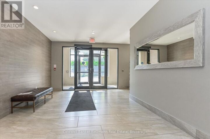Property Photo:  160 Macdonell Street 504  ON N1H 0A9 