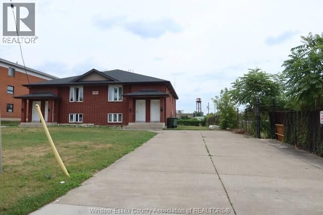 Property Photo: 680 Cameron 4 ON N9B 1Z1