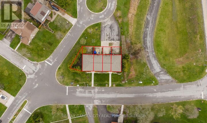 Property Photo: 2-8 Riverview Boulevard ON L2T 3L4