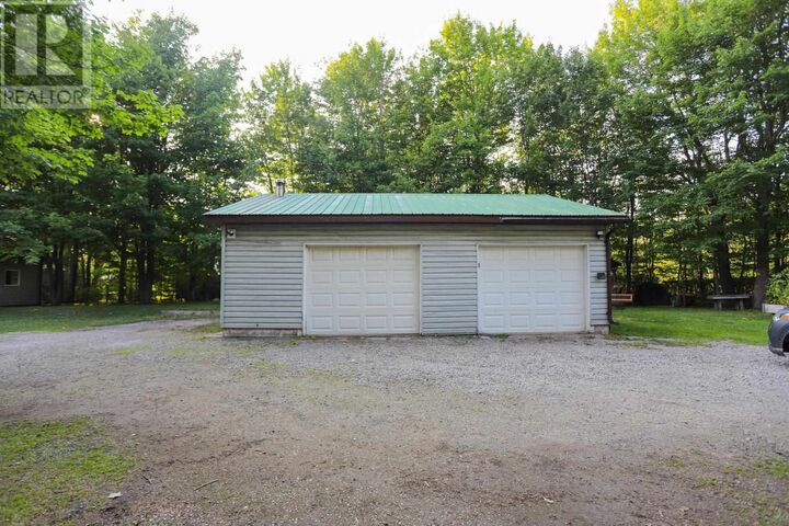 Property Photo: 461 Sunnyside Beach Rd ON P6A 5K8