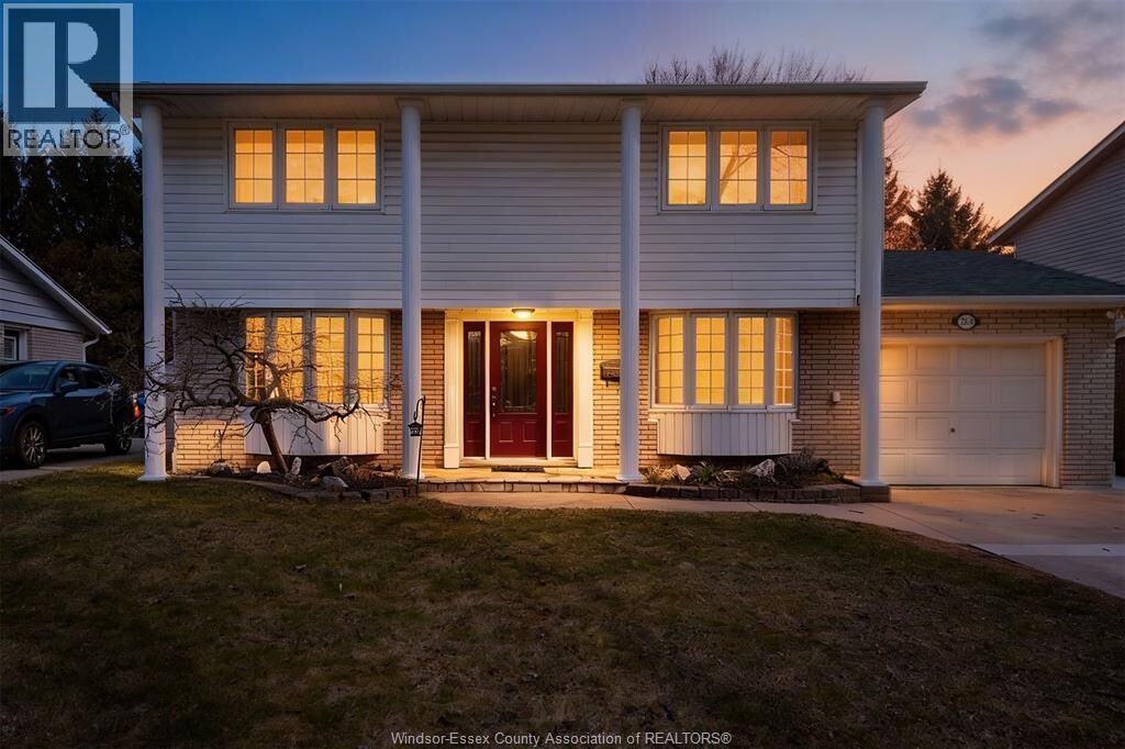 Property Photo: 264 Baldoon ON N7L 1E6