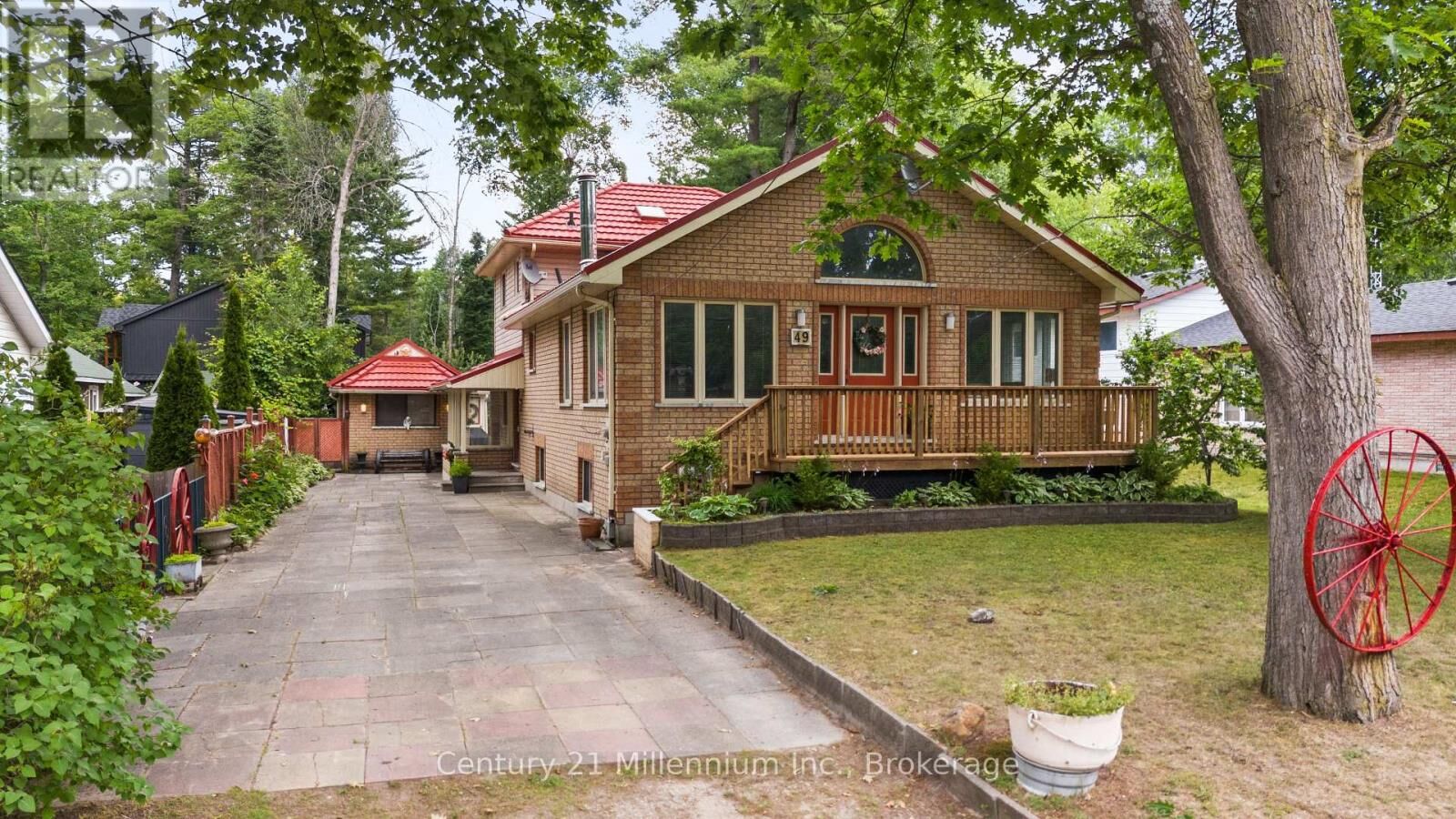 Property Photo: 49 32nd Street North ON L9Z 2C4