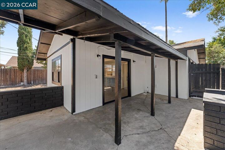 Property Photo:  341 Arcade Blvd  CA 95815 