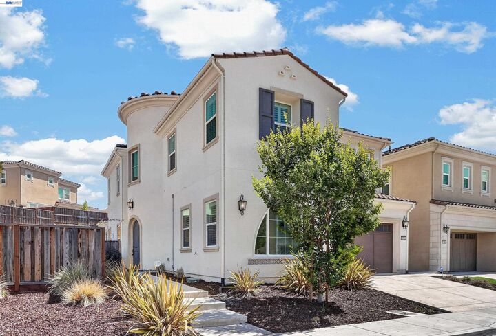 Property Photo:  2782 Cathedral Rock Way  CA 94568 