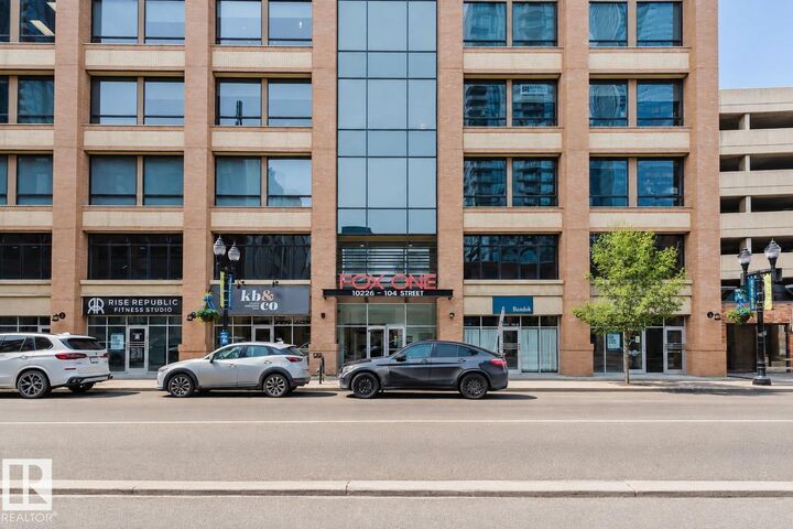 Property Photo: 10226 104 Street NW 2207 AB T5J 1B8