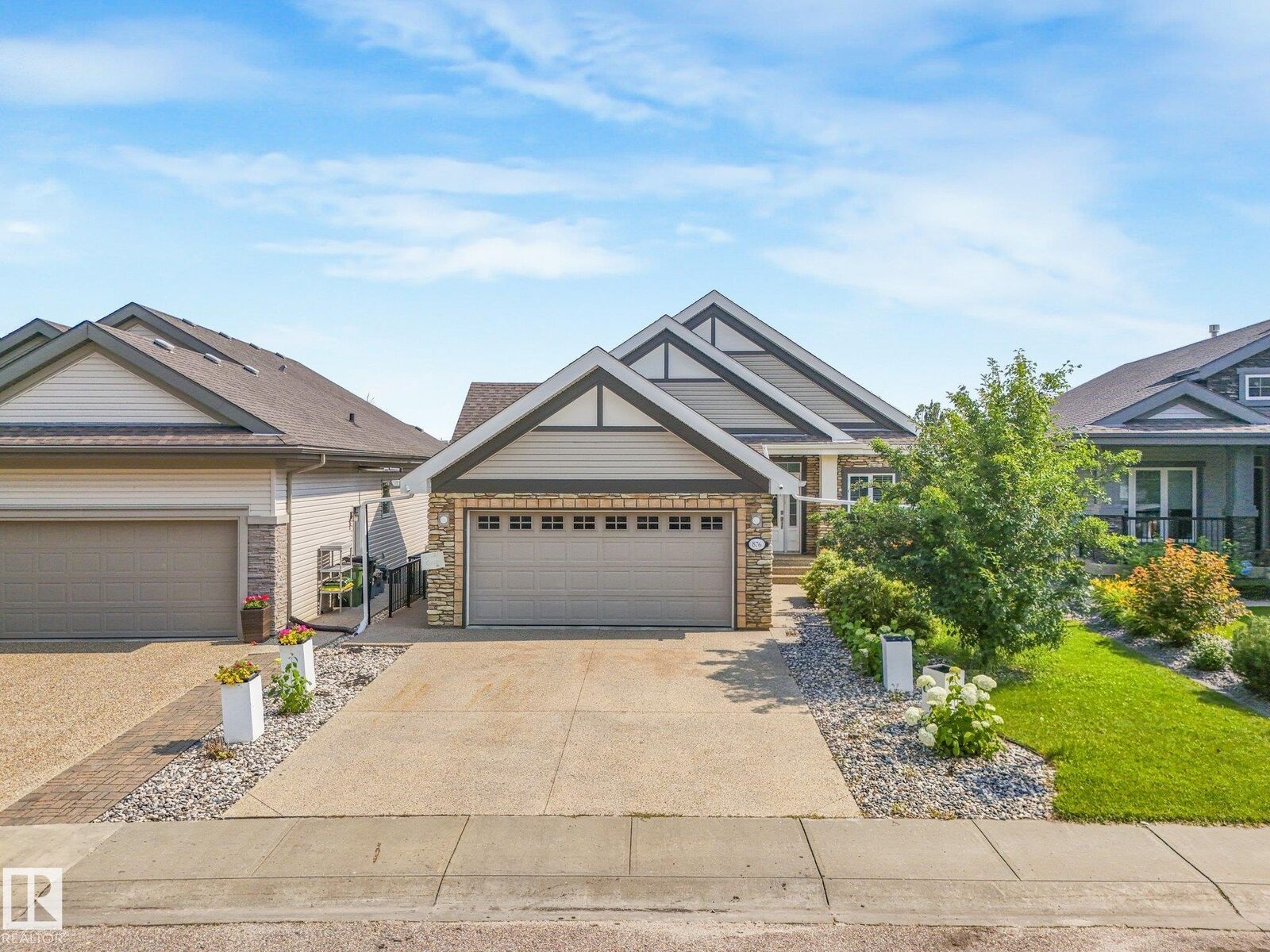 Property Photo: 876 Hodgins Road NW AB T6M 0K8
