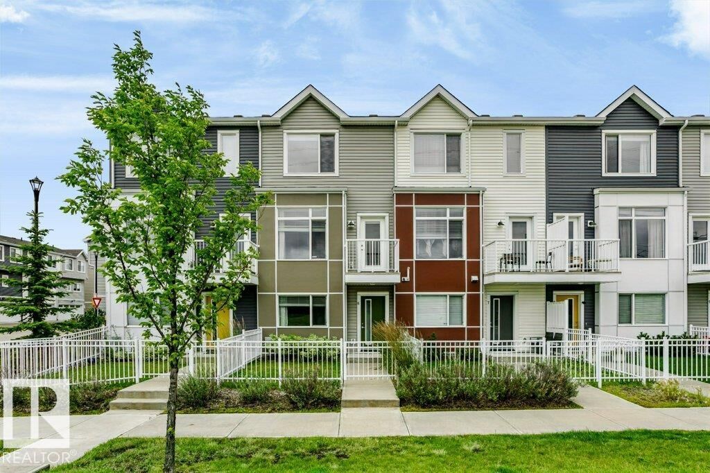 Property Photo: 215 Saddleback Road NW 6 AB T6J 5T6