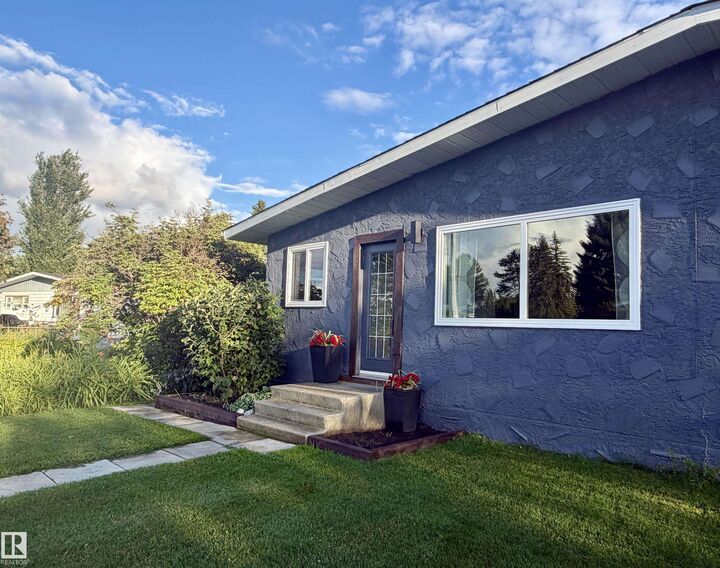 Property Photo: 4204 42 Avenue AB T7Z 1J8