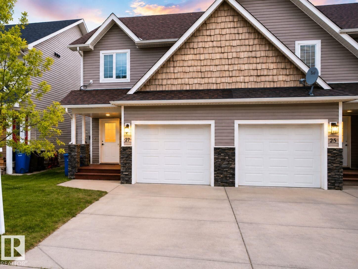 Property Photo: 27 Deer Coulee Drive AB T0M 0W0