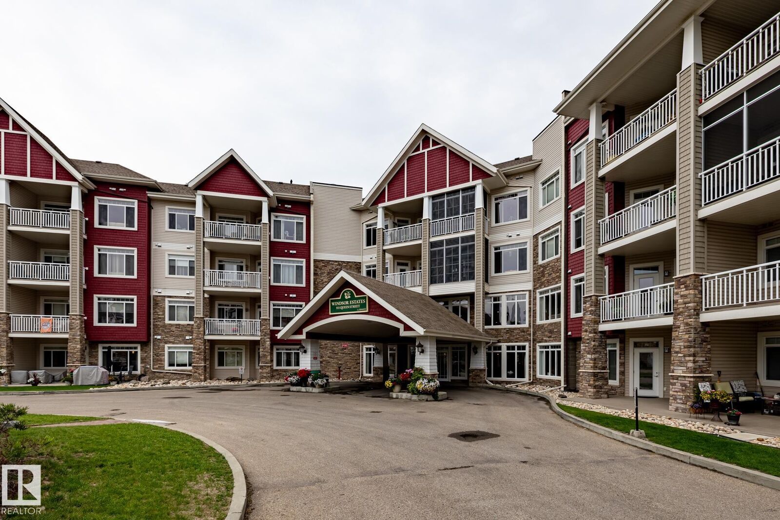 Property Photo: 511 Queen Street 133, AB T7X 0G4