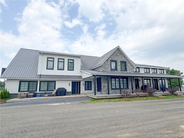 24 Riverview Drive 201 — photo 1