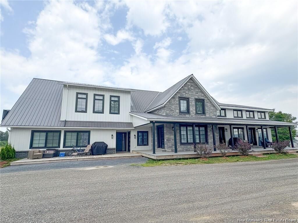 Property Photo: 24 Riverview Drive 201 NB E7P 3B4