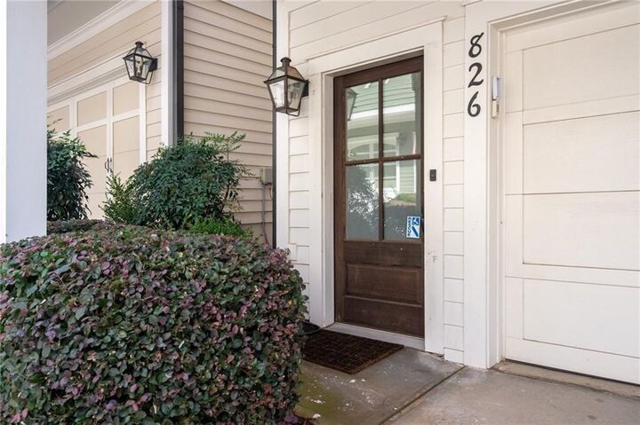 Property Photo:  826 Grove Bend  GA 30030 