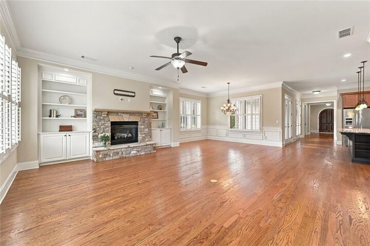 Property Photo: 318 Lakeside Trace GA 30115