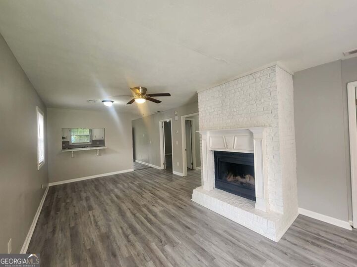 Property Photo: 1168 Pinedale Circle NW GA 30012