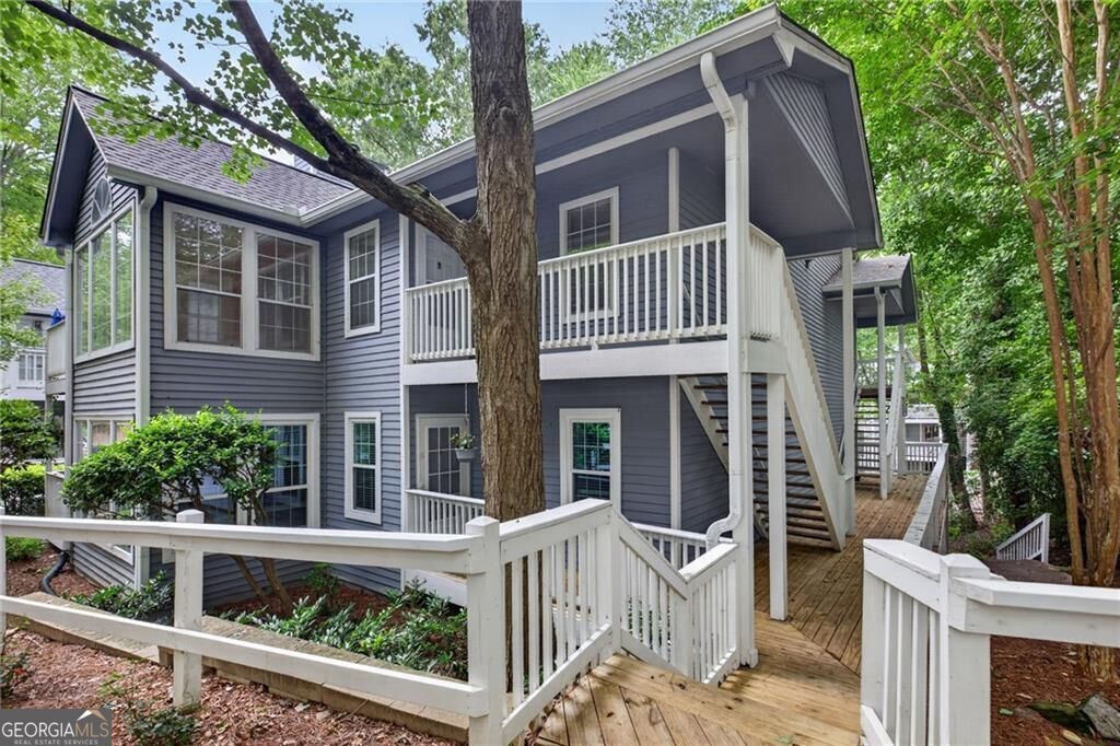 Property Photo: 1010 Gettysburg Place GA 30350