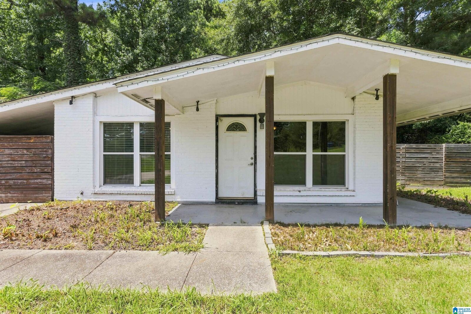 Property Photo: 3236 Warringwood Drive AL 35216