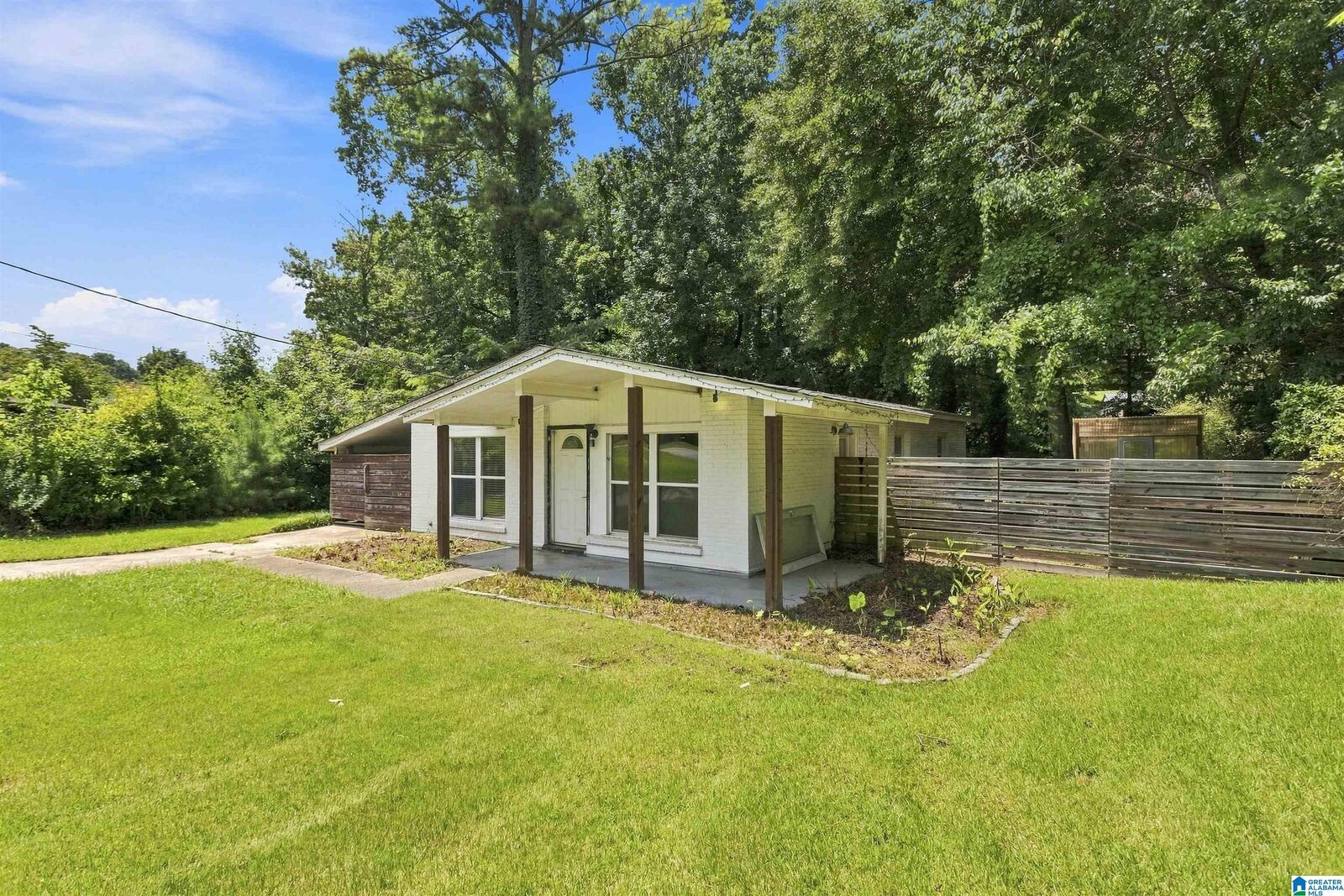 Property Photo: 3236 Warringwood Drive AL 35216