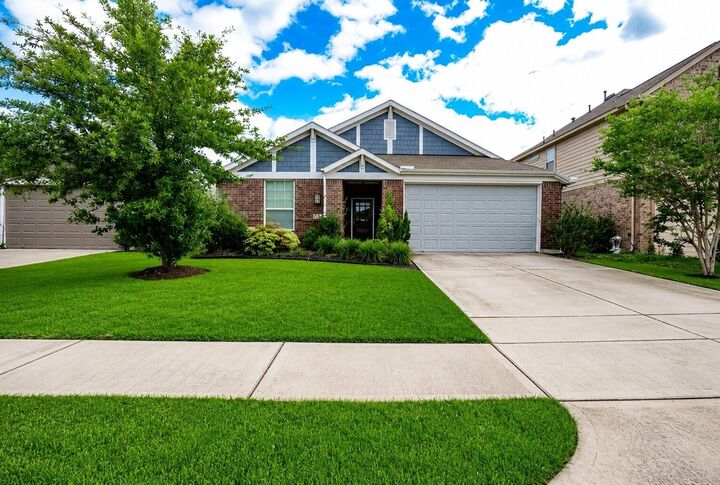 Property Photo:  16131 Sommerall Creek Lane  TX 77084 