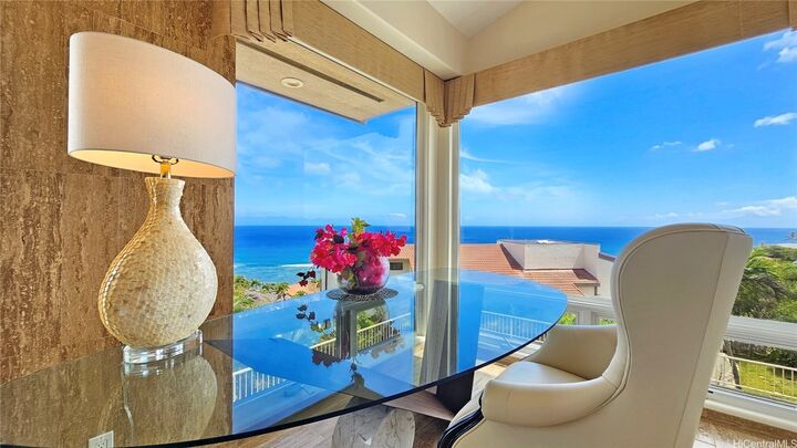 Property Photo:  738 Kaulana Place  HI 96821 