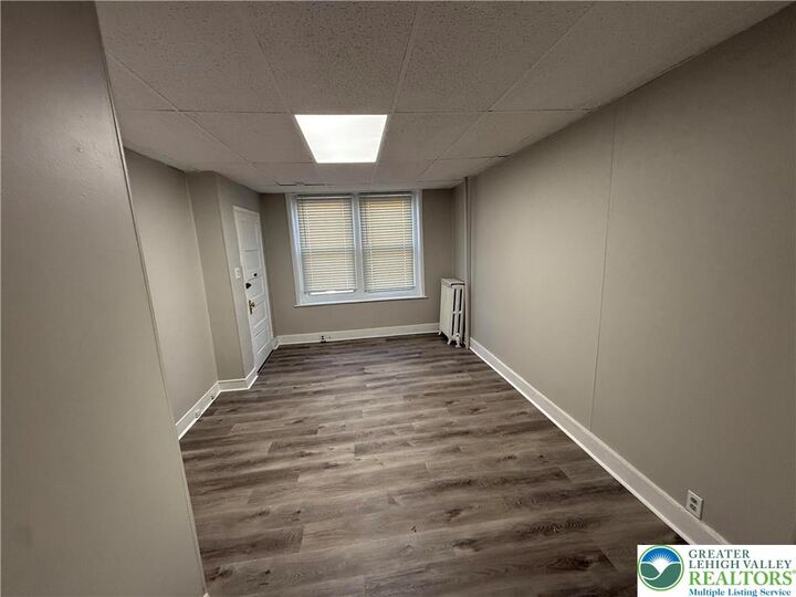 Property Photo:  60 E Broad Street 2  PA 18018 