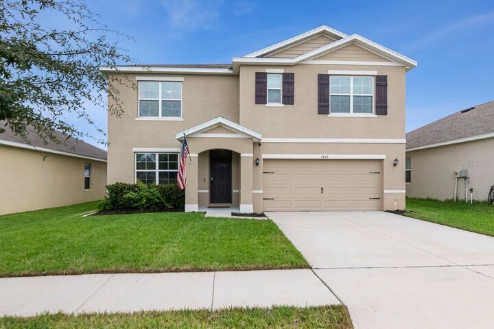 Property Photo: 6803 Ezra Loft Place FL 33541