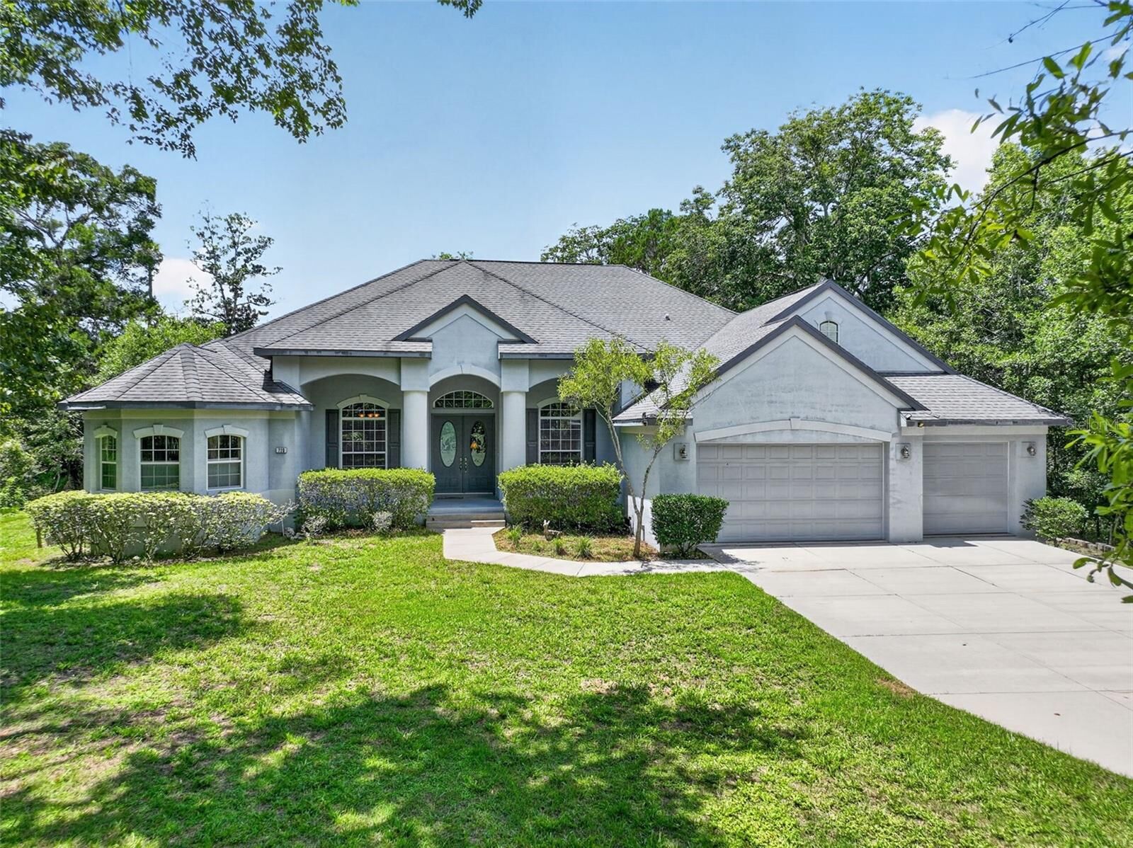 Property Photo: 720 Northwest Snug Harbor Road FL 34428