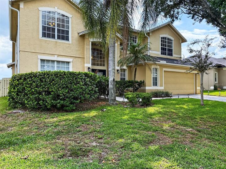 Property Photo:  8040 Solitaire Court  FL 32836 