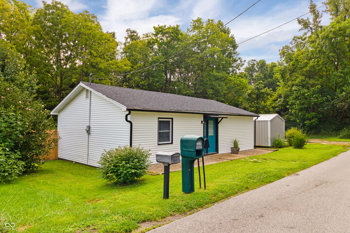 Property Photo:  7821 S Georgetown Road  IN 46164 