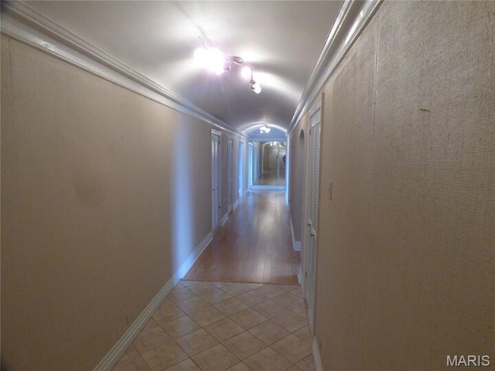 Property Photo:  410 N Newstead Avenue 15E  MO 63108 