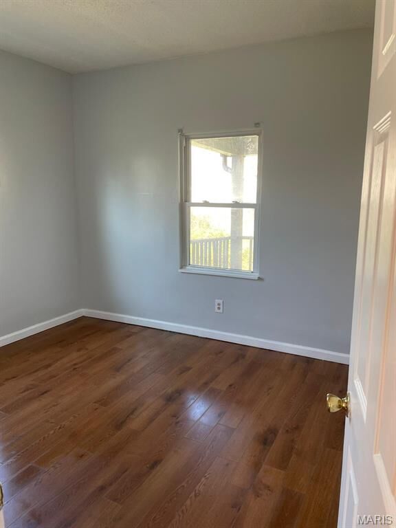 Property Photo:  2918 Hammond Avenue  MO 63121 