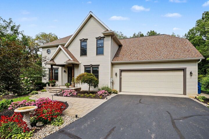 Property Photo:  6457 Oak Court  MI 49102 