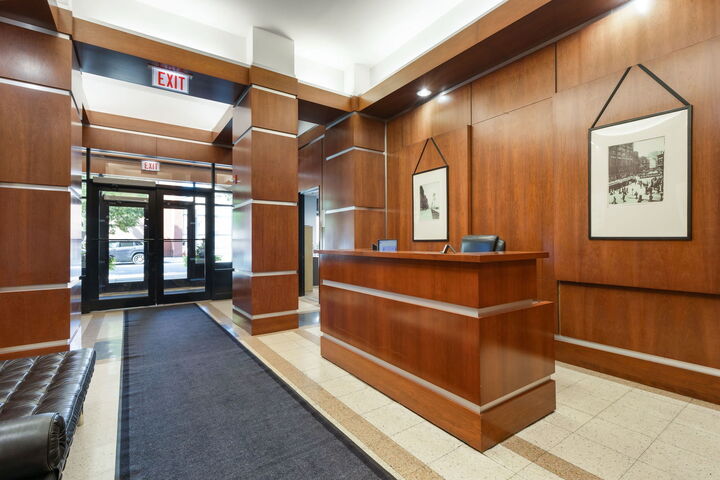 Property Photo:  5 E 14th Place 1402  IL 60605 