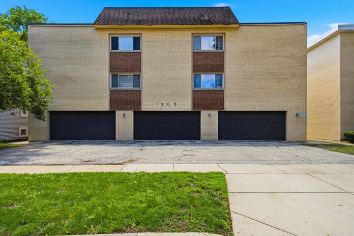Property Photo:  1363 Perry Street 3A  IL 60016 