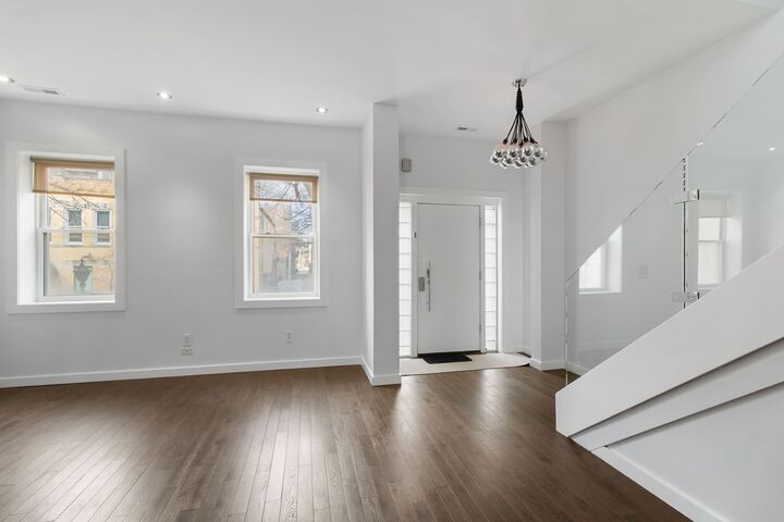 Property Photo:  13 N Ada Street  IL 60607 