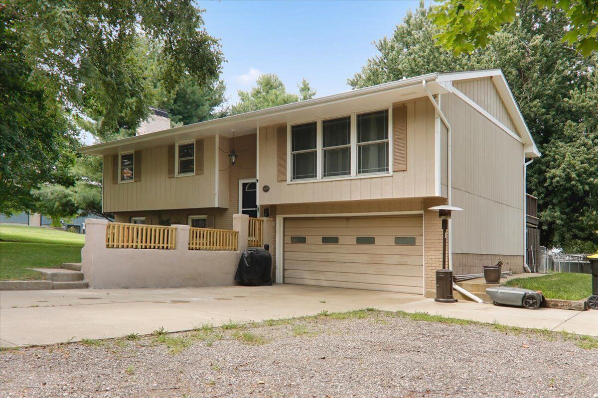 Property Photo:  18864 Pioneer Street  IL 61705 