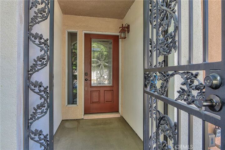 Property Photo:  37418 Old Oak Terrace  CA 92562 