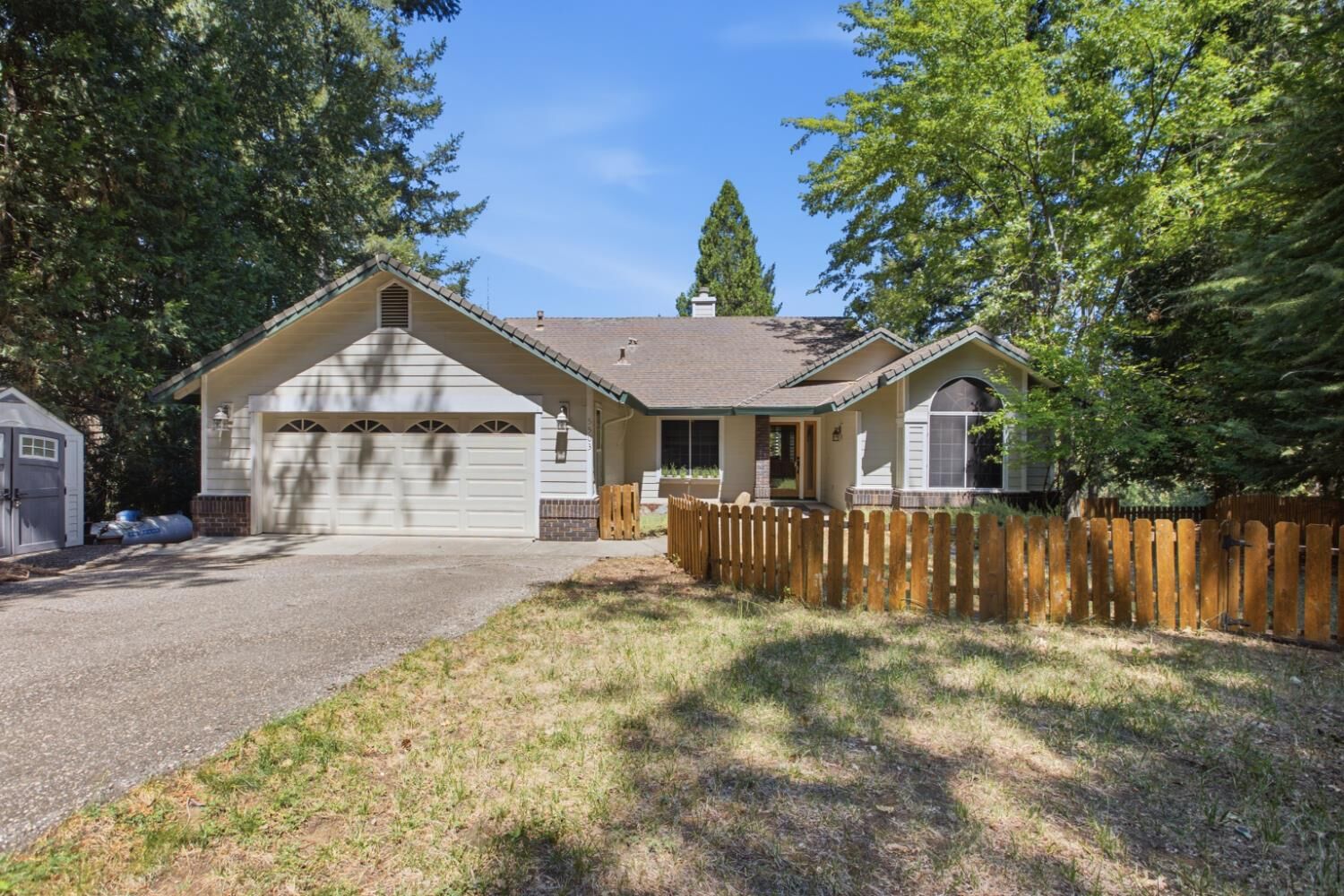 Property Photo: 5503 Fairview Court CA 95631