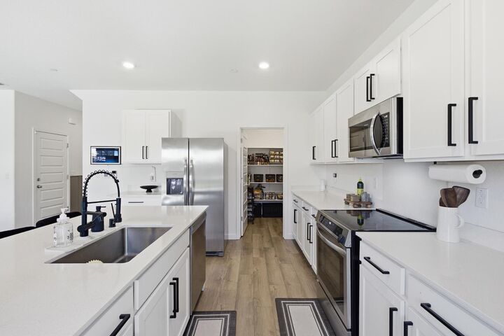 Property Photo: 1055 Broad Acres Way CA 95961