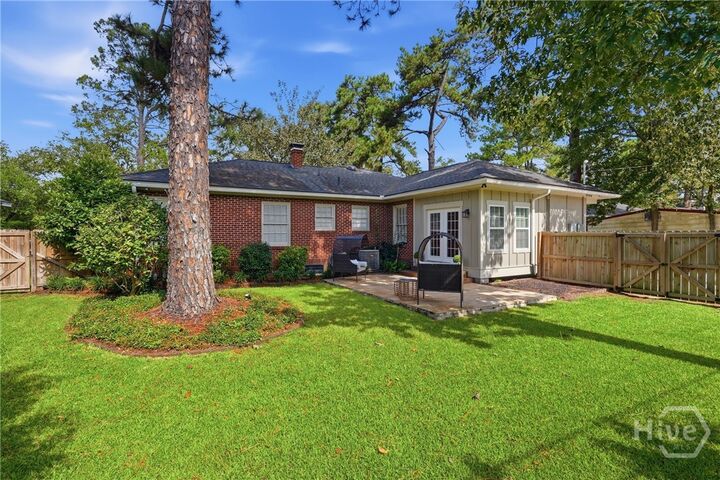 Property Photo:  5116 Abercorn Street  GA 31405 