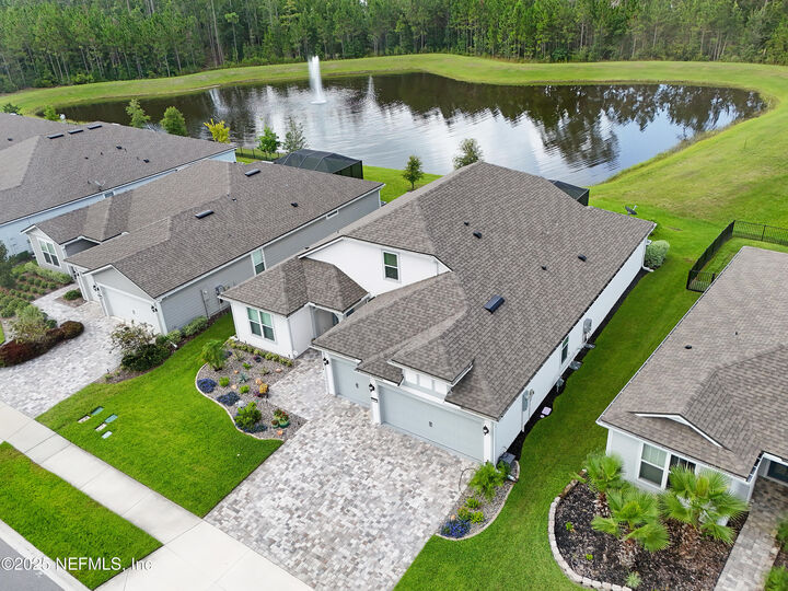 Property Photo: 10470 Anthem Way FL 32256