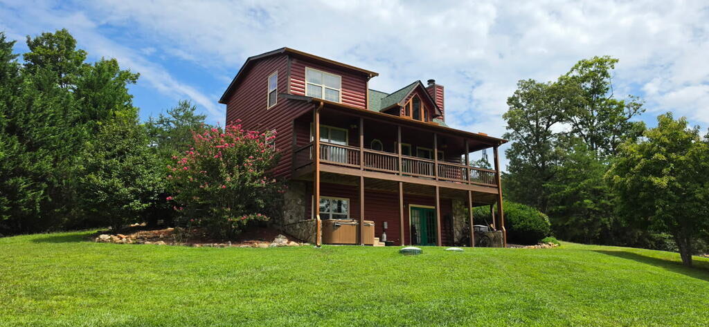 Property Photo: 139 Gladys Lane GA 30582